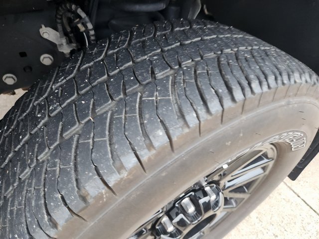 Used 2022 Ford F350 Lariat w/ Black Appearance Package image 29