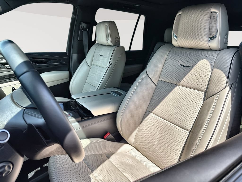 Certified 2023 Cadillac Escalade Sport w/ Touring Package AWD/4WD image 13