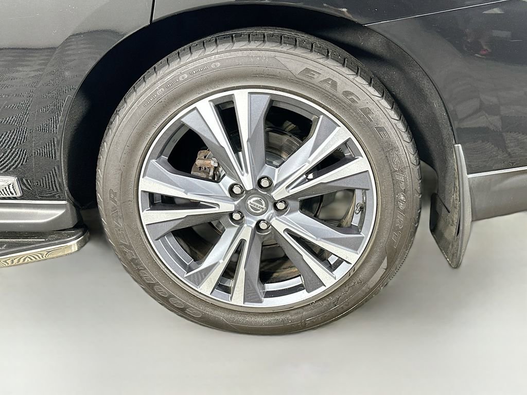 Used 2020 Nissan Pathfinder Platinum AWD/4WD image 33