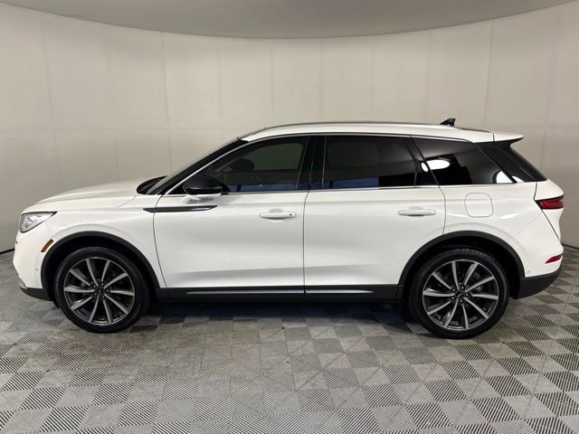 Used 2020 Lincoln Corsair Reserve w/ Equipment Group 201A FWD image 3
