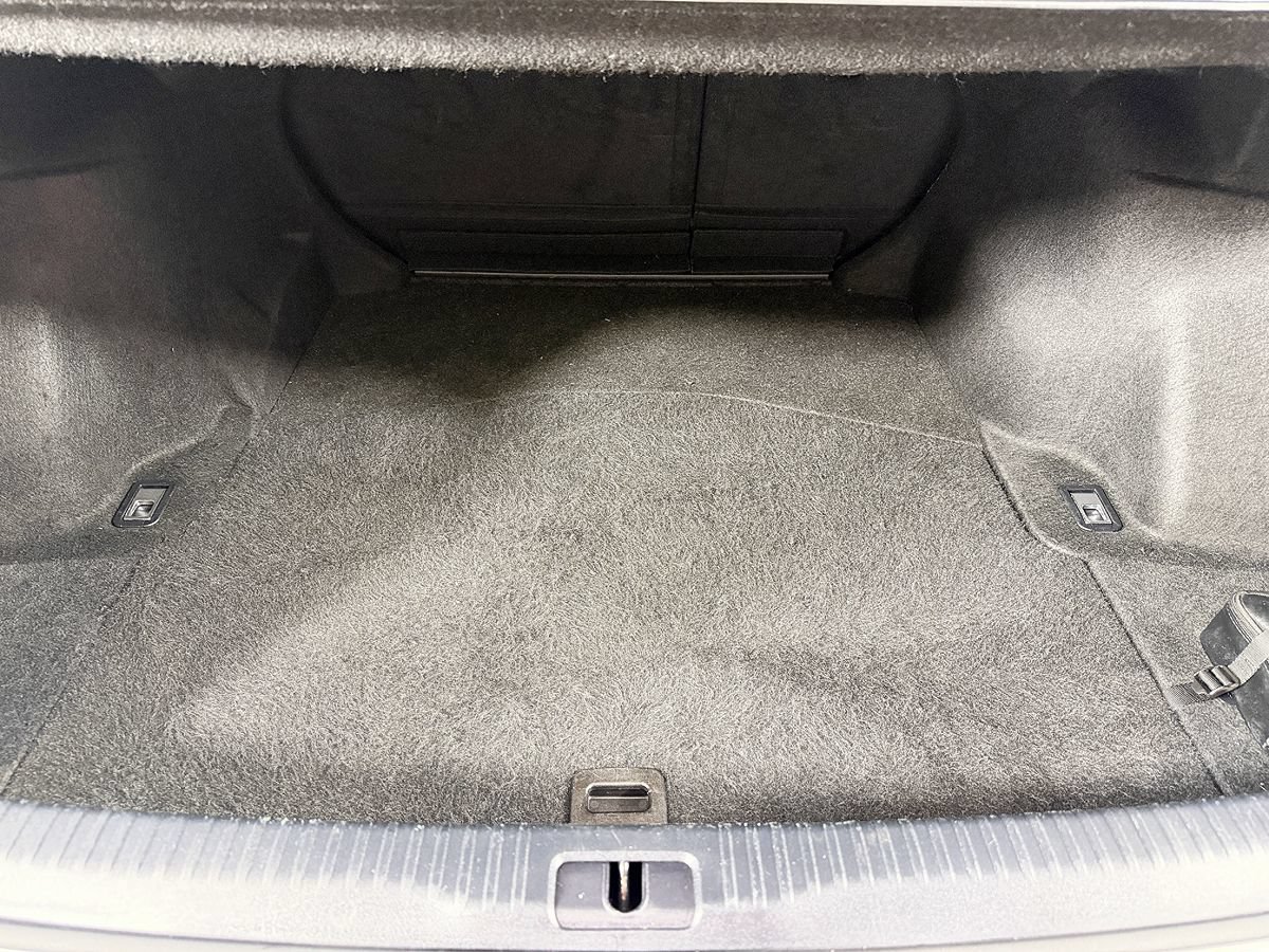 Used 2014 Lexus IS 250 w/ Luxury Package w/Gray Wood RWD image 13