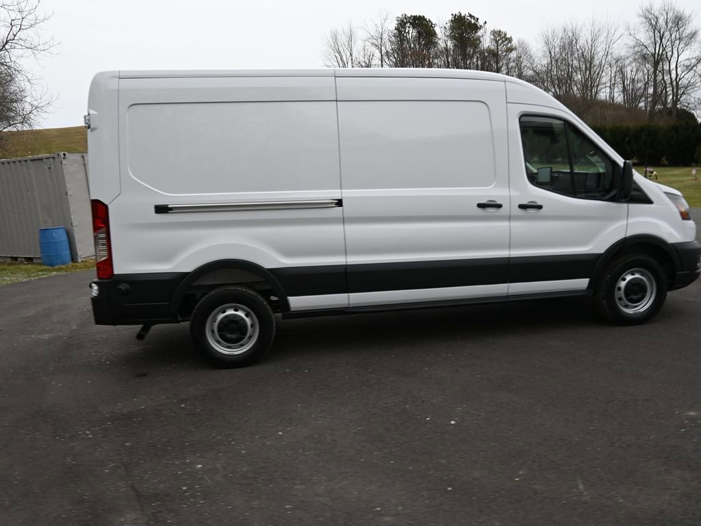 New 2026 Ford Transit 250 148 Medium Roof image 15