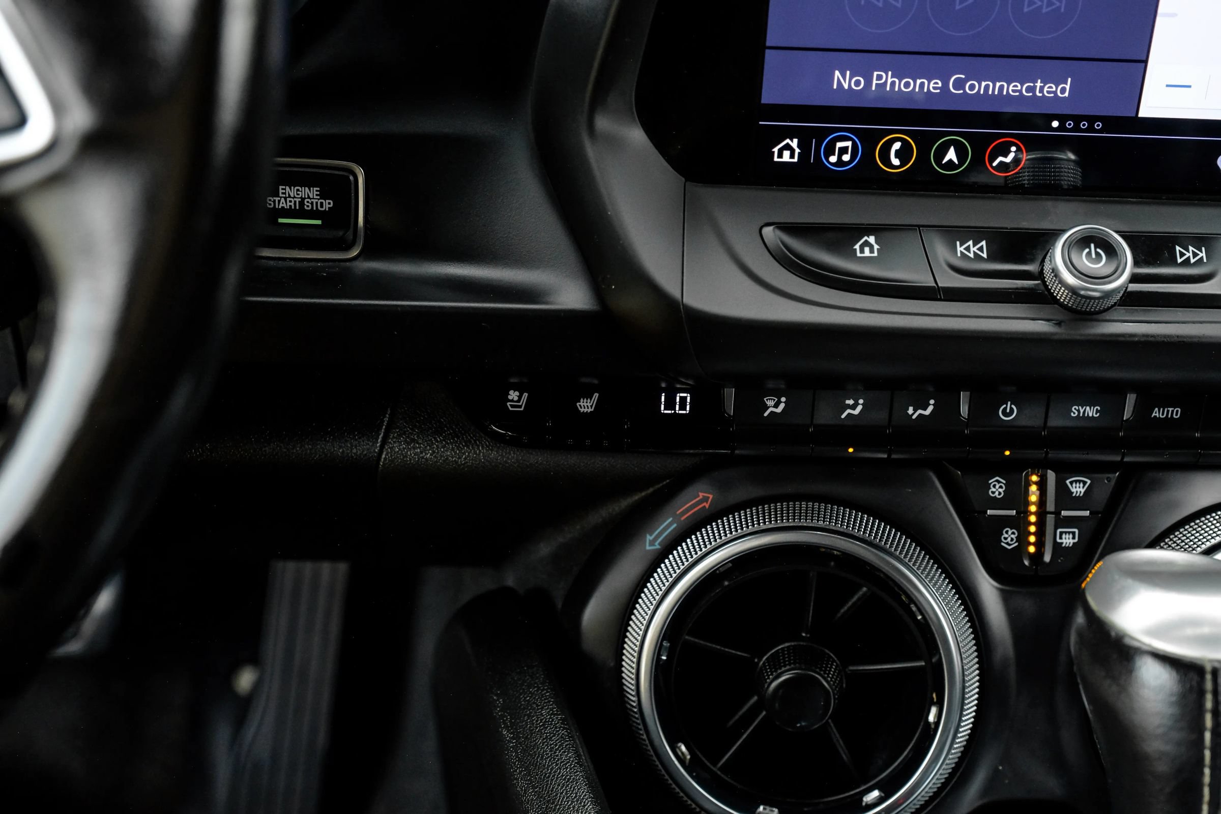 Used 2019 Chevrolet Camaro LT RWD image 30