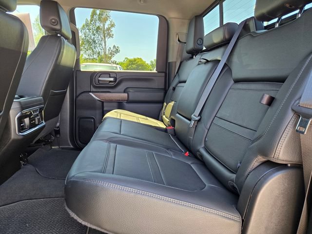 Used 2023 GMC Sierra 3500 Denali w/ Denali Ultimate Package AWD/4WD image 12