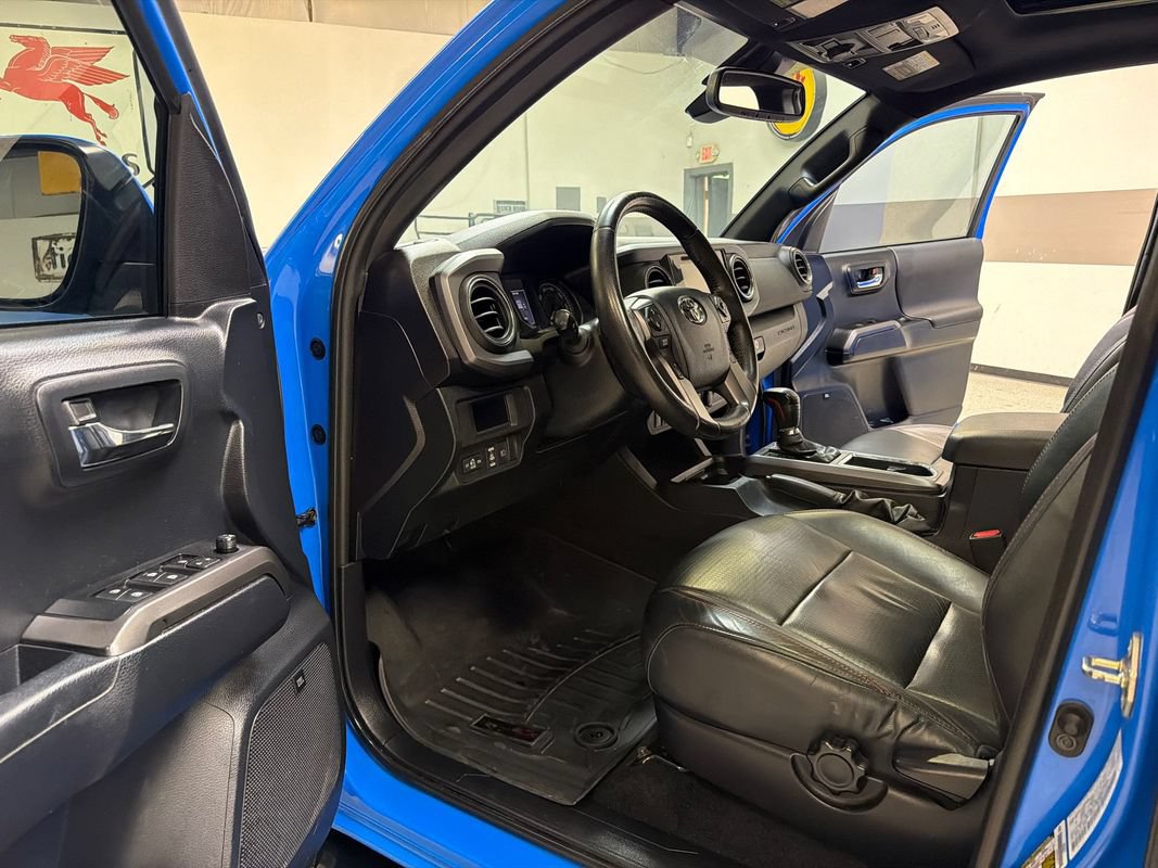 Used 2019 Toyota Tacoma TRD Pro AWD/4WD image 27