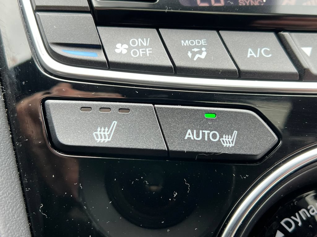 Used 2025 Acura RDX SH-AWD image 29