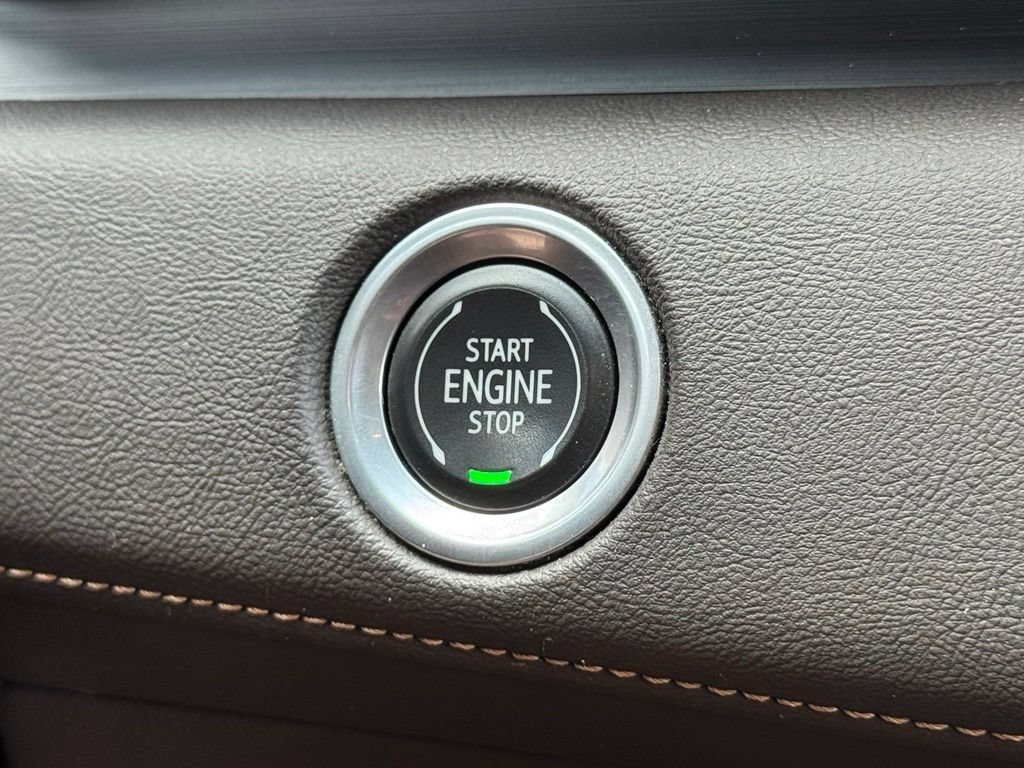 Used 2022 Cadillac Escalade ESV Sport w/ Touring Package AWD/4WD image 22