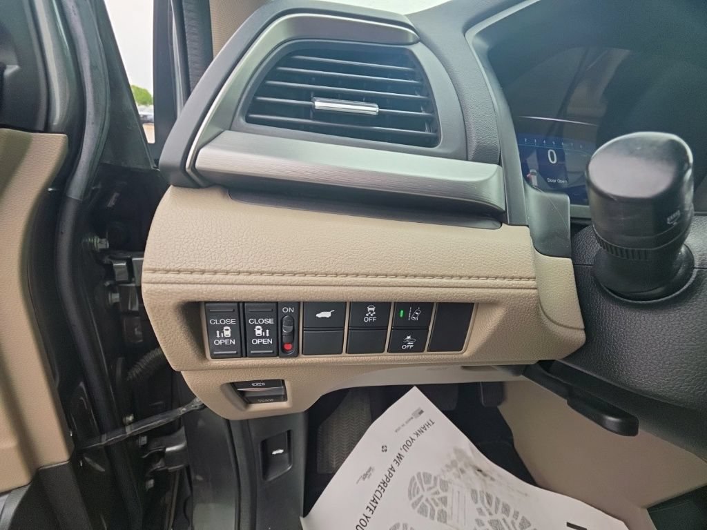 Used 2018 Honda Odyssey EX-L image 20