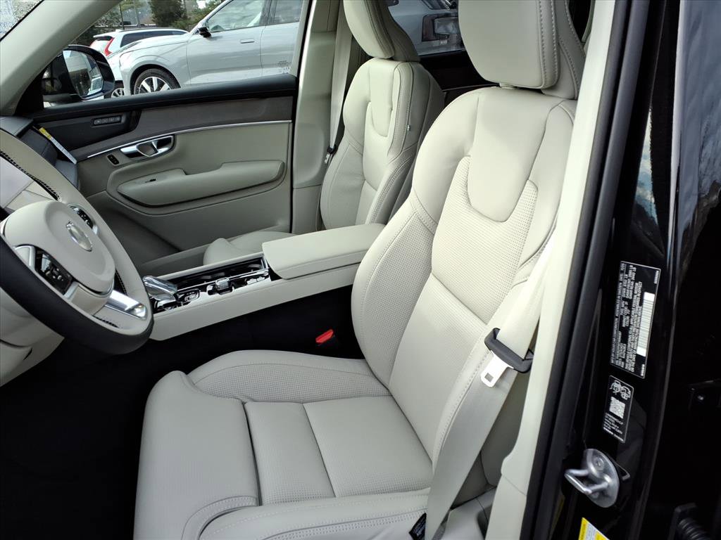 New 2026 Volvo XC90 B6 Ultra w/ Protection Package Premier AWD/4WD image 16