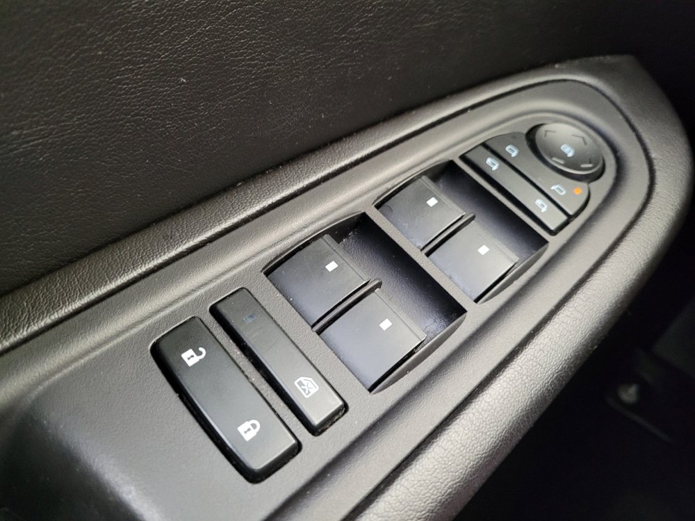 Used 2017 Chevrolet Traverse Premier FWD image 27