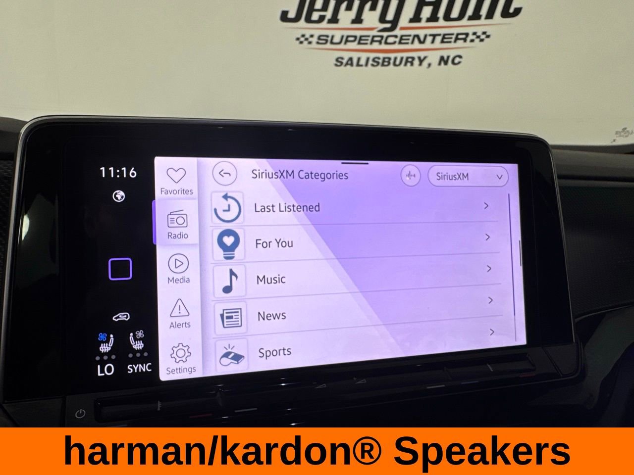 Used 2024 Volkswagen Atlas Cross Sport SEL Premium R-Line image 16