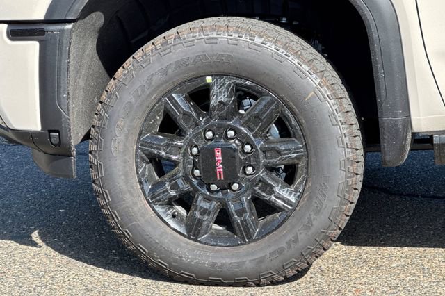 New 2026 GMC Sierra 2500 AT4 w/ AT4 Premium Plus Package image 32