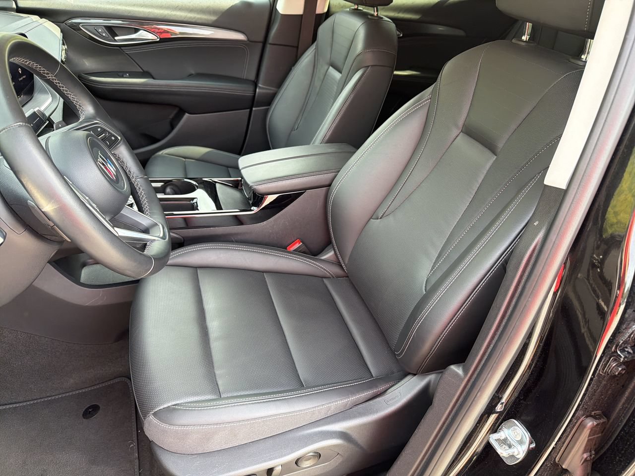 Used 2025 Buick Envision Preferred AWD/4WD image 17