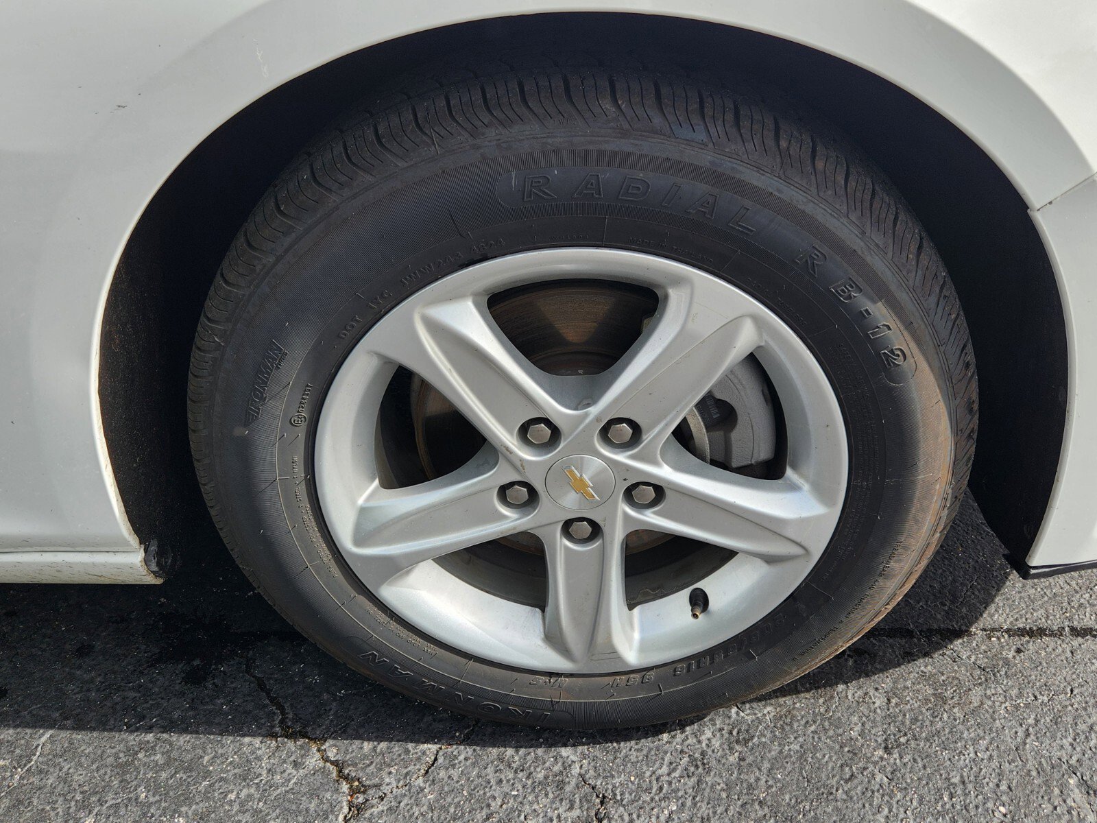 Used 2024 Chevrolet Malibu LT image 12