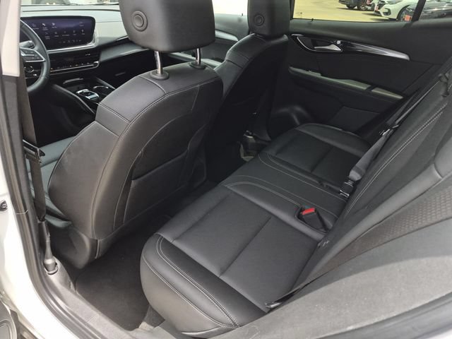 Used 2024 Buick Envision Preferred AWD/4WD image 23