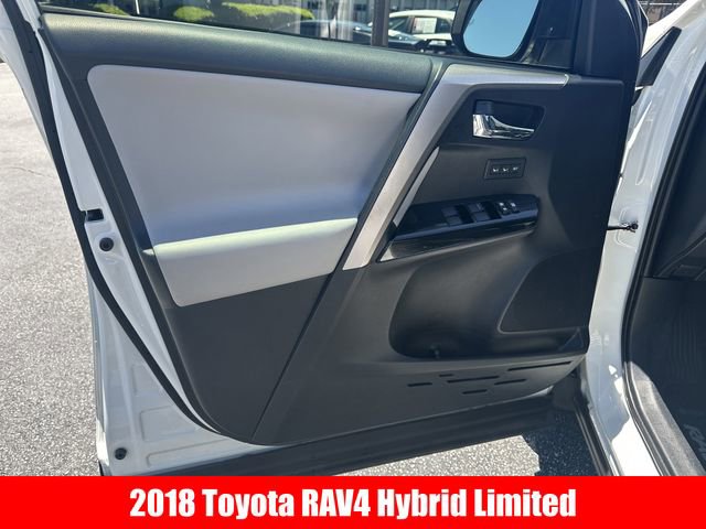 Certified 2018 Toyota RAV4 Limited AWD/4WD image 4