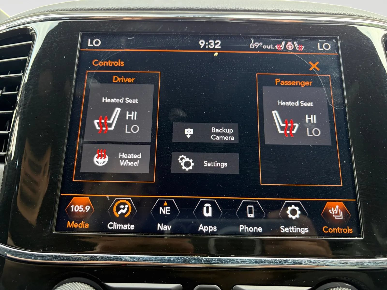 Used 2021 Jeep Grand Cherokee Limited w/ Premium Lighting Group AWD/4WD image 24