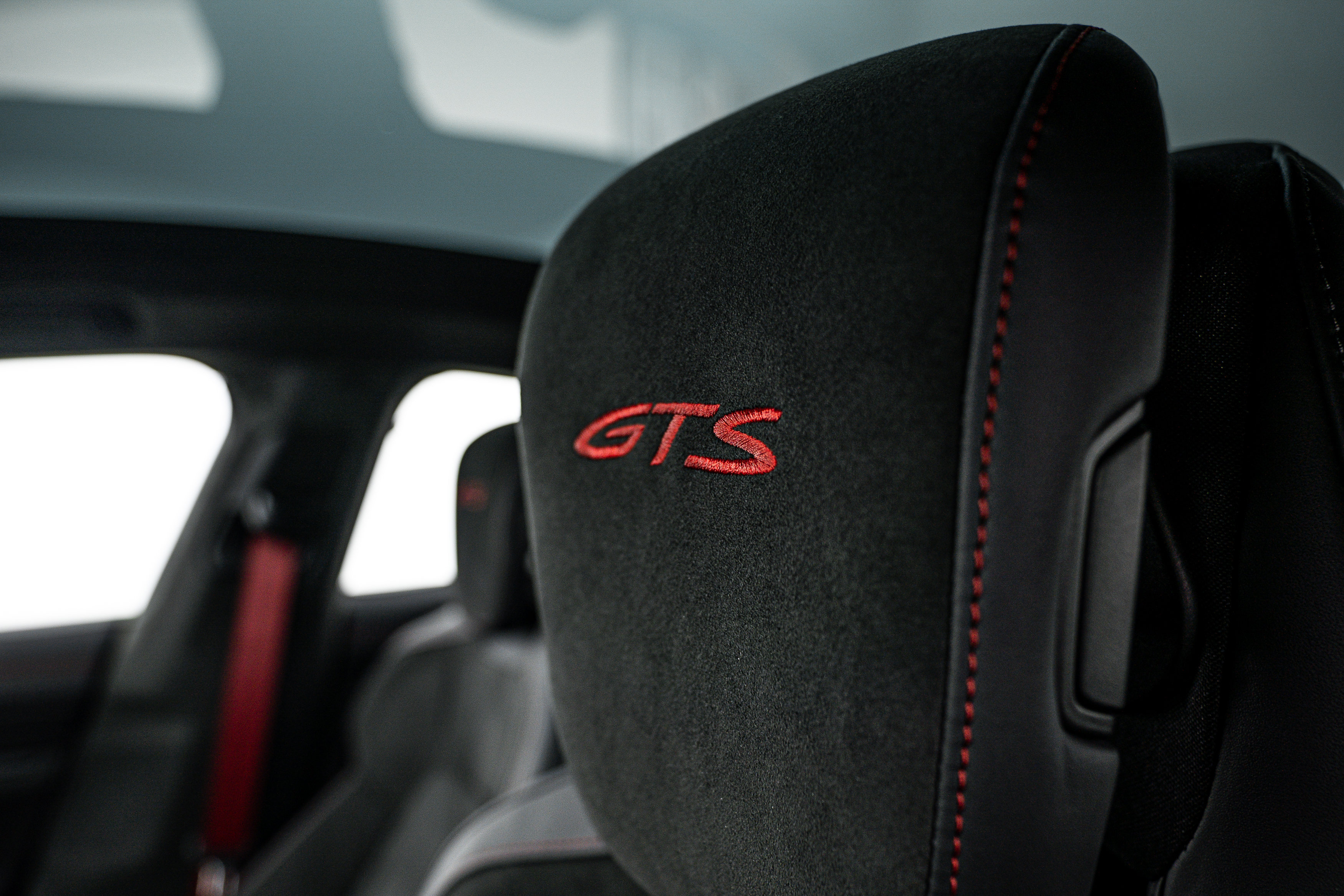 Certified 2023 Porsche Taycan GTS AWD/4WD image 24