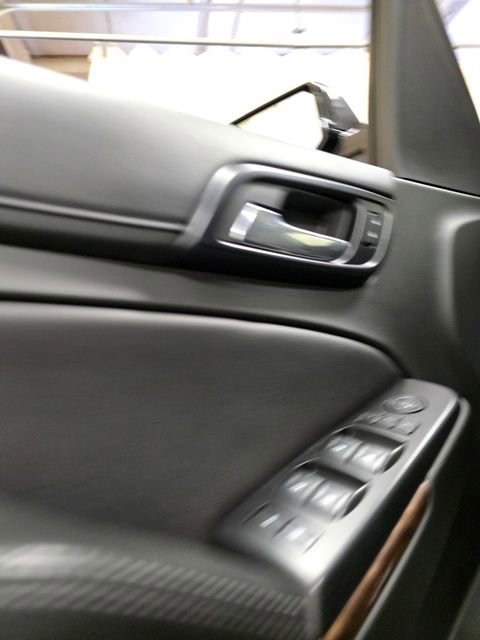 Used 2018 Chevrolet Tahoe LT w/ LT Signature Package image 30