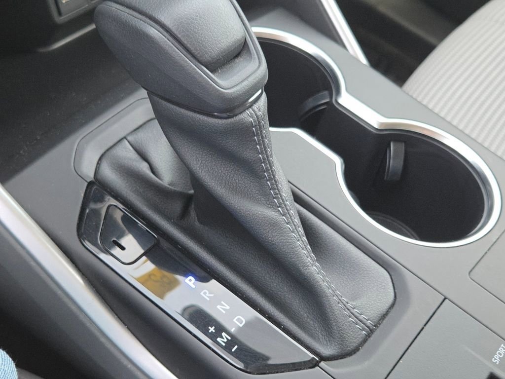 Used 2023 Toyota Highlander L image 31