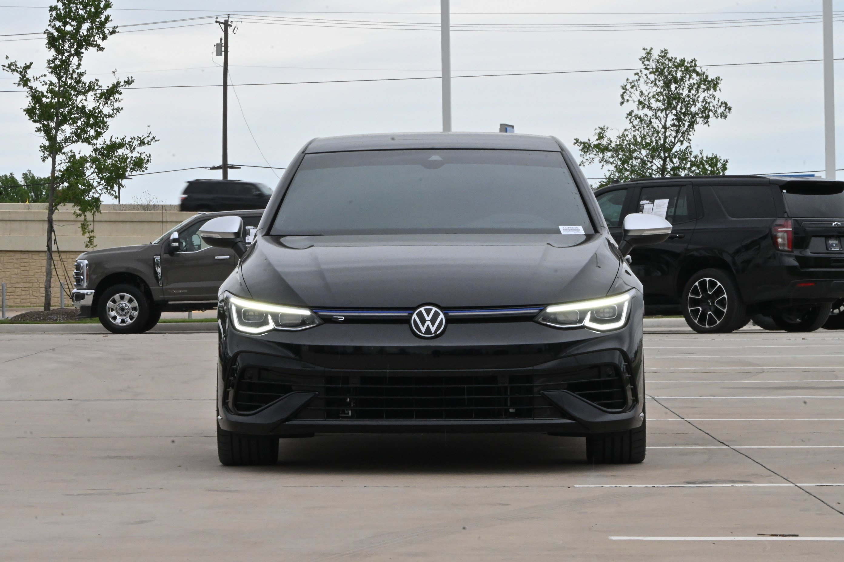 Used 2024 Volkswagen Golf R AWD/4WD image 7
