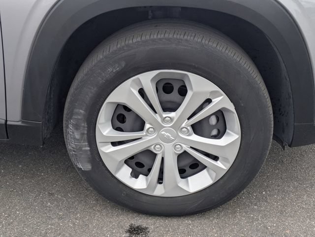 Used 2024 Chevrolet Trax LS w/ Driver Confidence Package FWD image 11