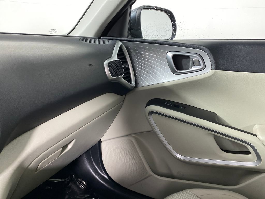 Certified 2024 Kia Soul LX image 18