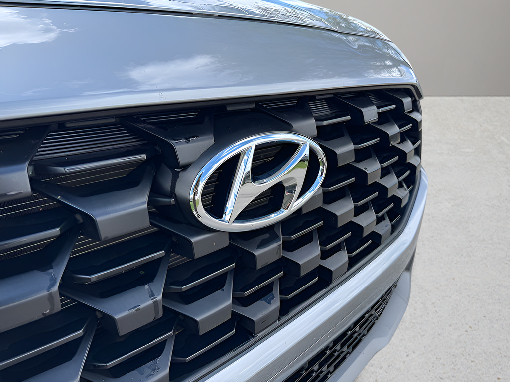 Used 2023 Hyundai Santa Fe SEL FWD image 32
