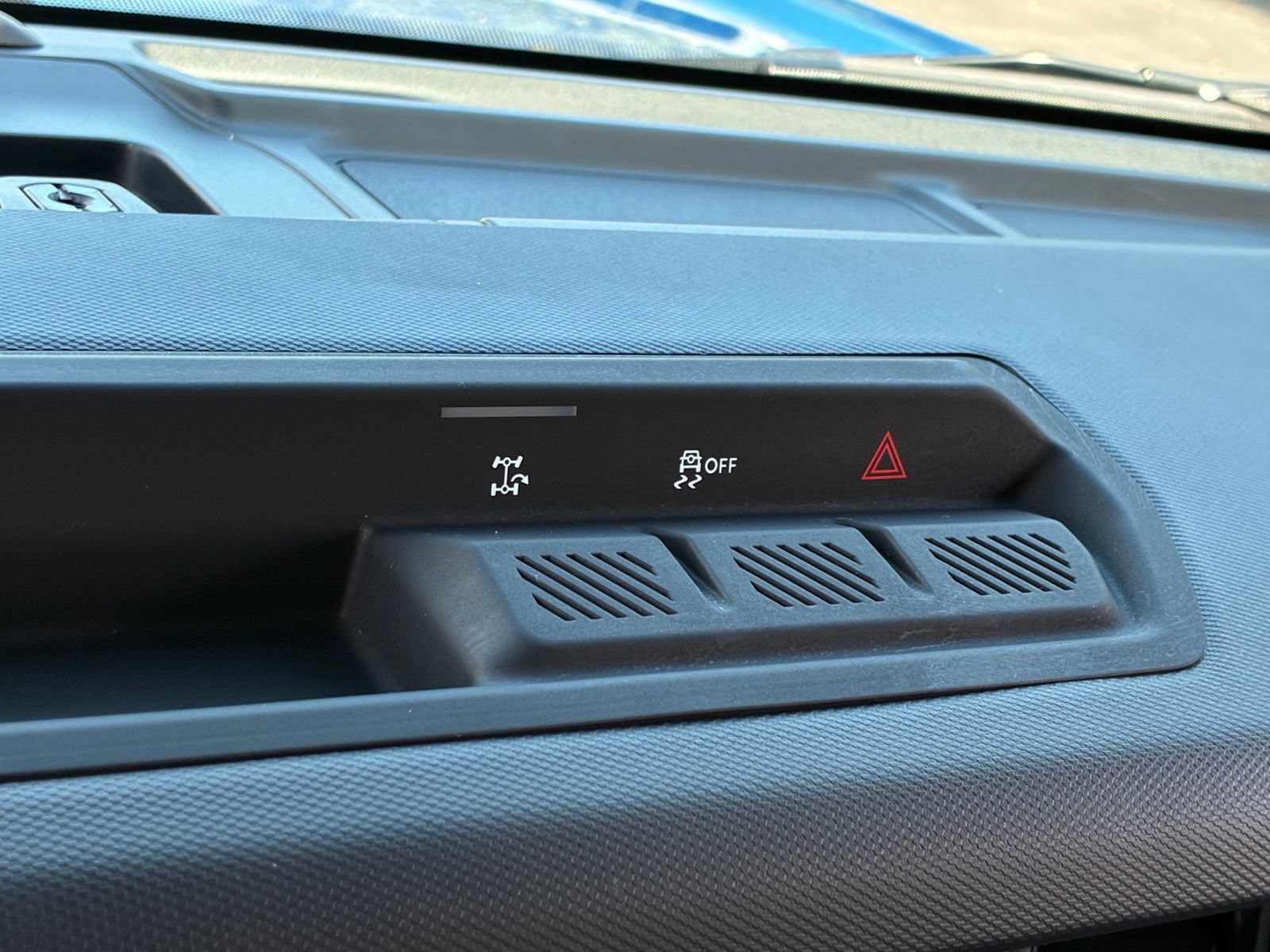 Used 2025 Ford Bronco Big Bend AWD/4WD image 25