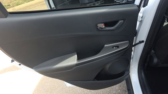 Used 2023 Hyundai Kona SEL image 15