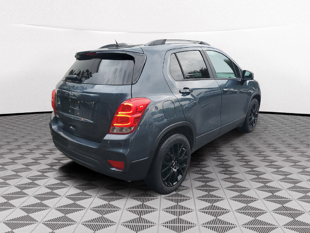 Used 2022 Chevrolet Trax LT w/ Sport Edition FWD image 6