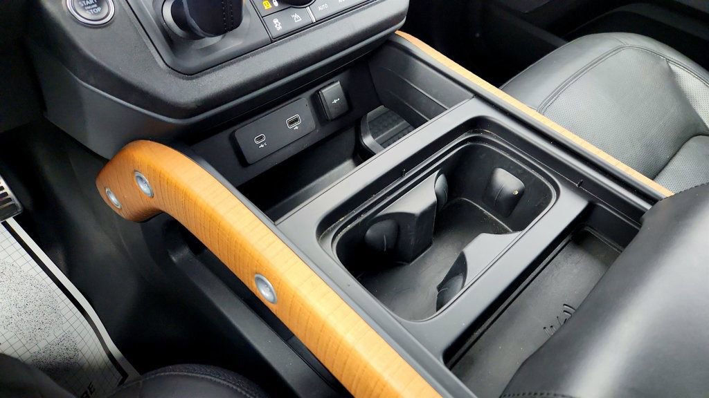 Used 2023 Land Rover Defender 110 X image 16