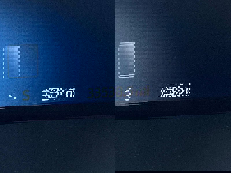 Used 2023 Ford F150 Lightning Lariat image 21