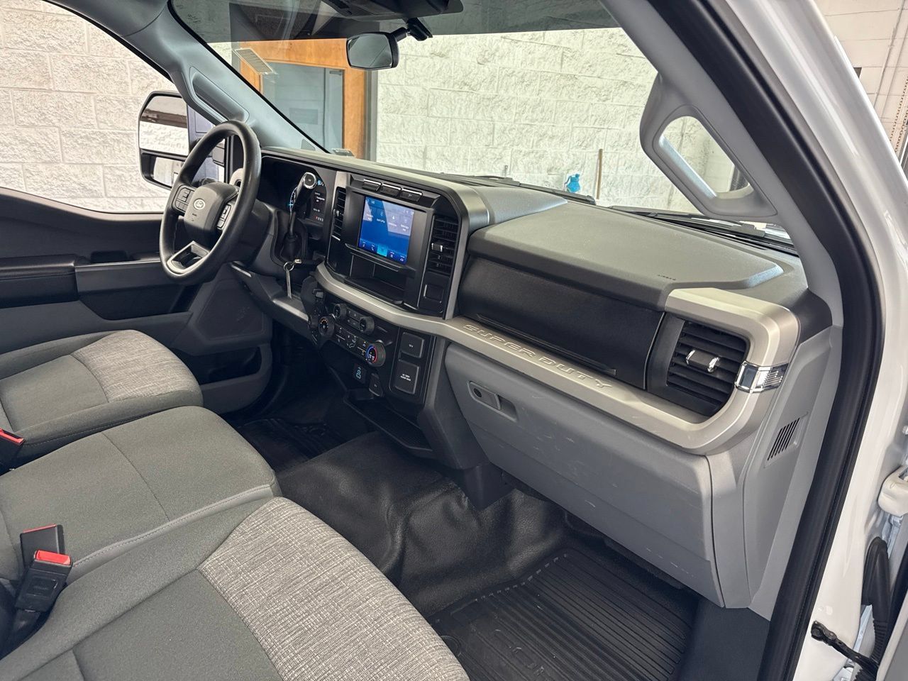 Used 2024 Ford F350 XLT AWD/4WD image 39