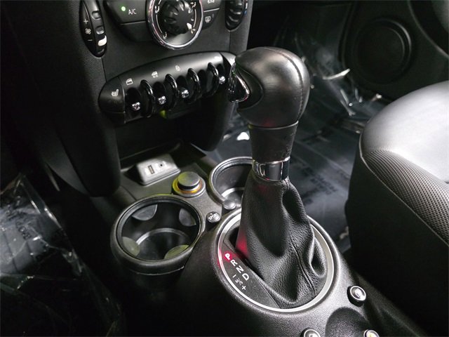 Used 2013 MINI Cooper Convertible image 21