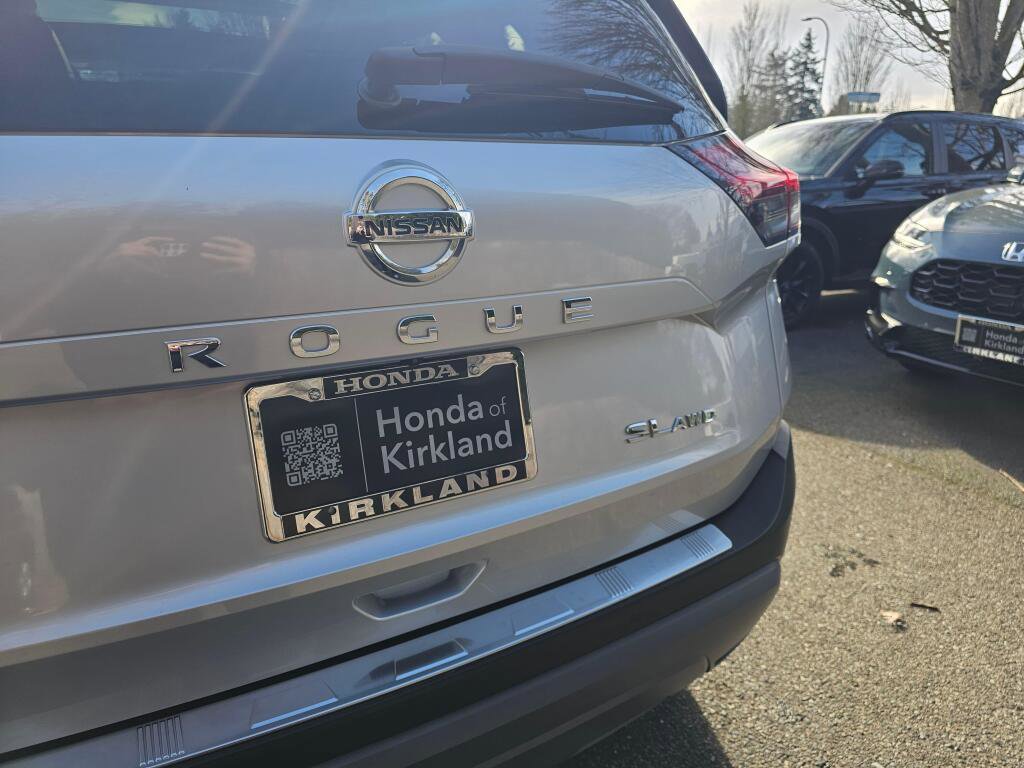 Used 2021 Nissan Rogue SL image 16