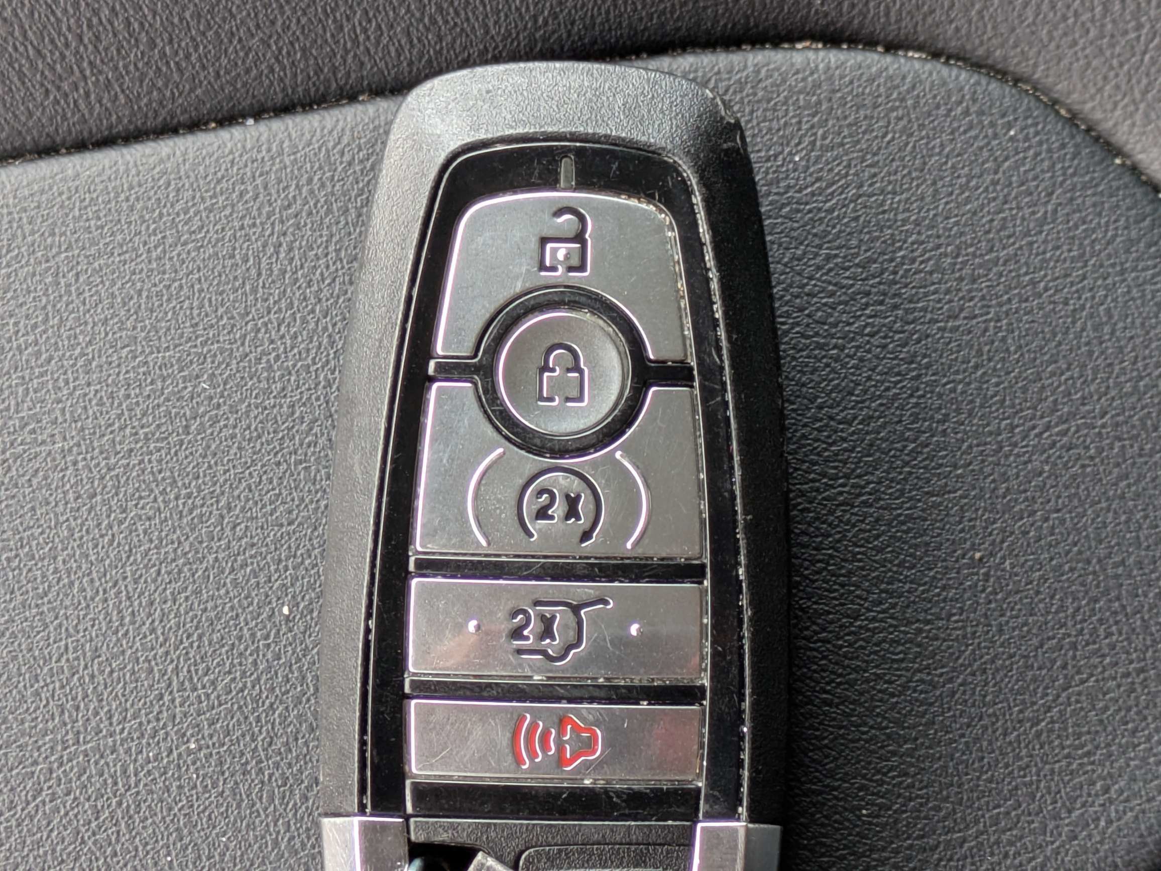 Used 2025 Ford Expedition Platinum AWD/4WD image 41