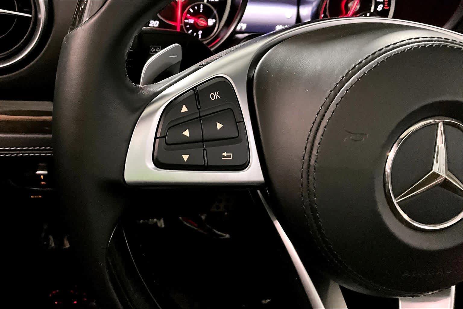 Used 2018 Mercedes-Benz SL 550 image 21
