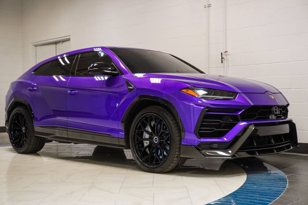 Used 2022 Lamborghini Urus AWD/4WD image 5