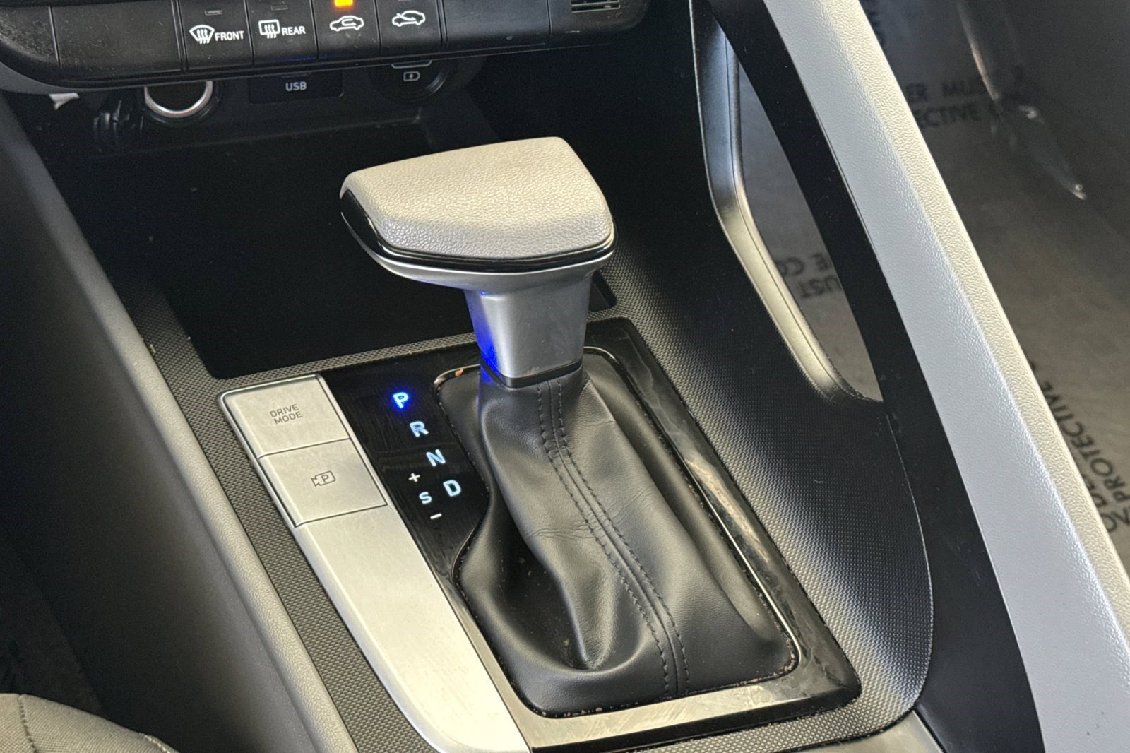 Used 2023 Hyundai Elantra SEL image 16