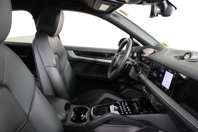 Certified 2026 Porsche Cayenne Coupe AWD/4WD image 27
