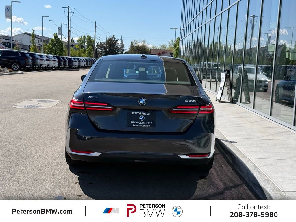 Certified 2025 BMW 530i xDrive AWD/4WD image 4