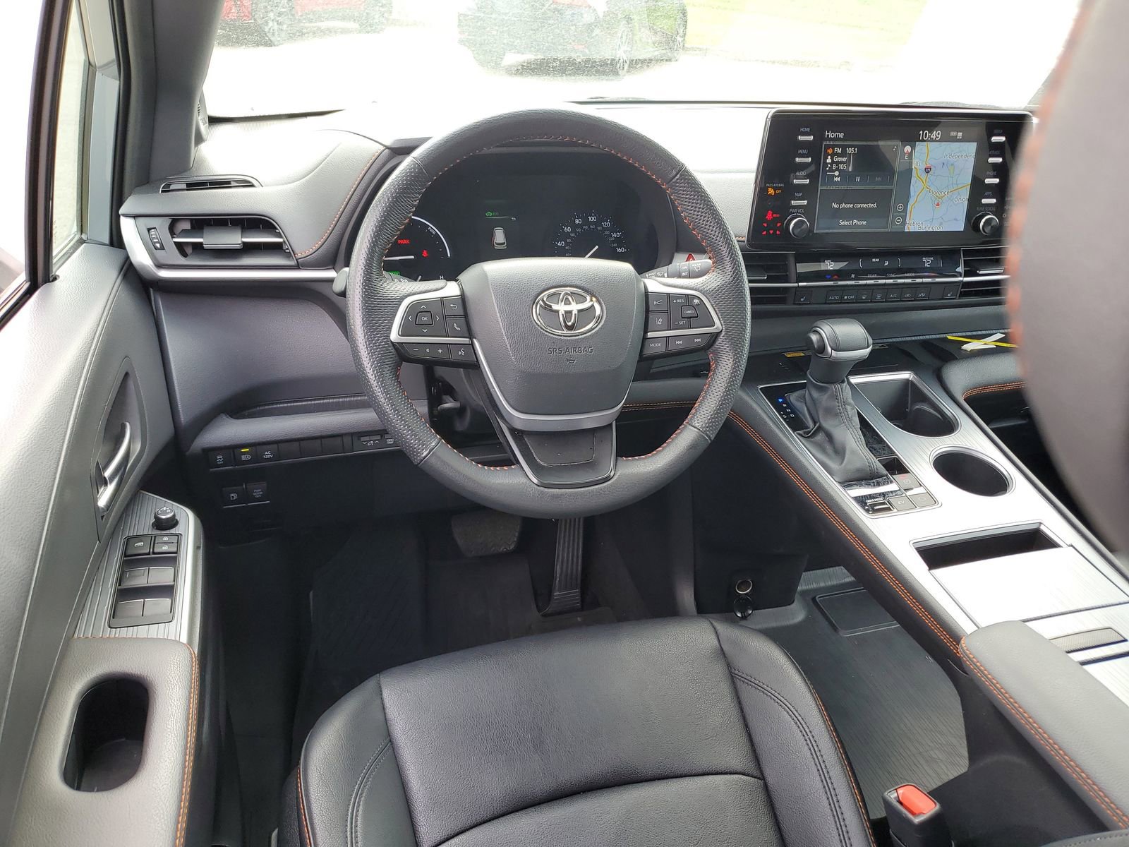 Used 2024 Toyota Sienna XSE image 12