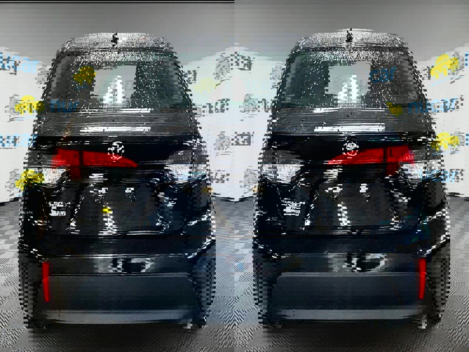 Used 2023 Toyota Corolla LE image 5