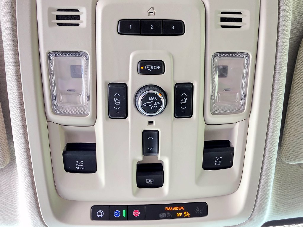 Used 2024 GMC Yukon XL Denali AWD/4WD image 76
