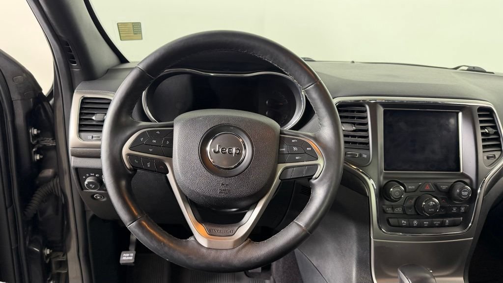Used 2018 Jeep Grand Cherokee Altitude AWD/4WD image 17