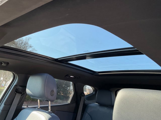 Certified 2024 Chevrolet Blazer RS w/ Driver Confidence II Package image 9