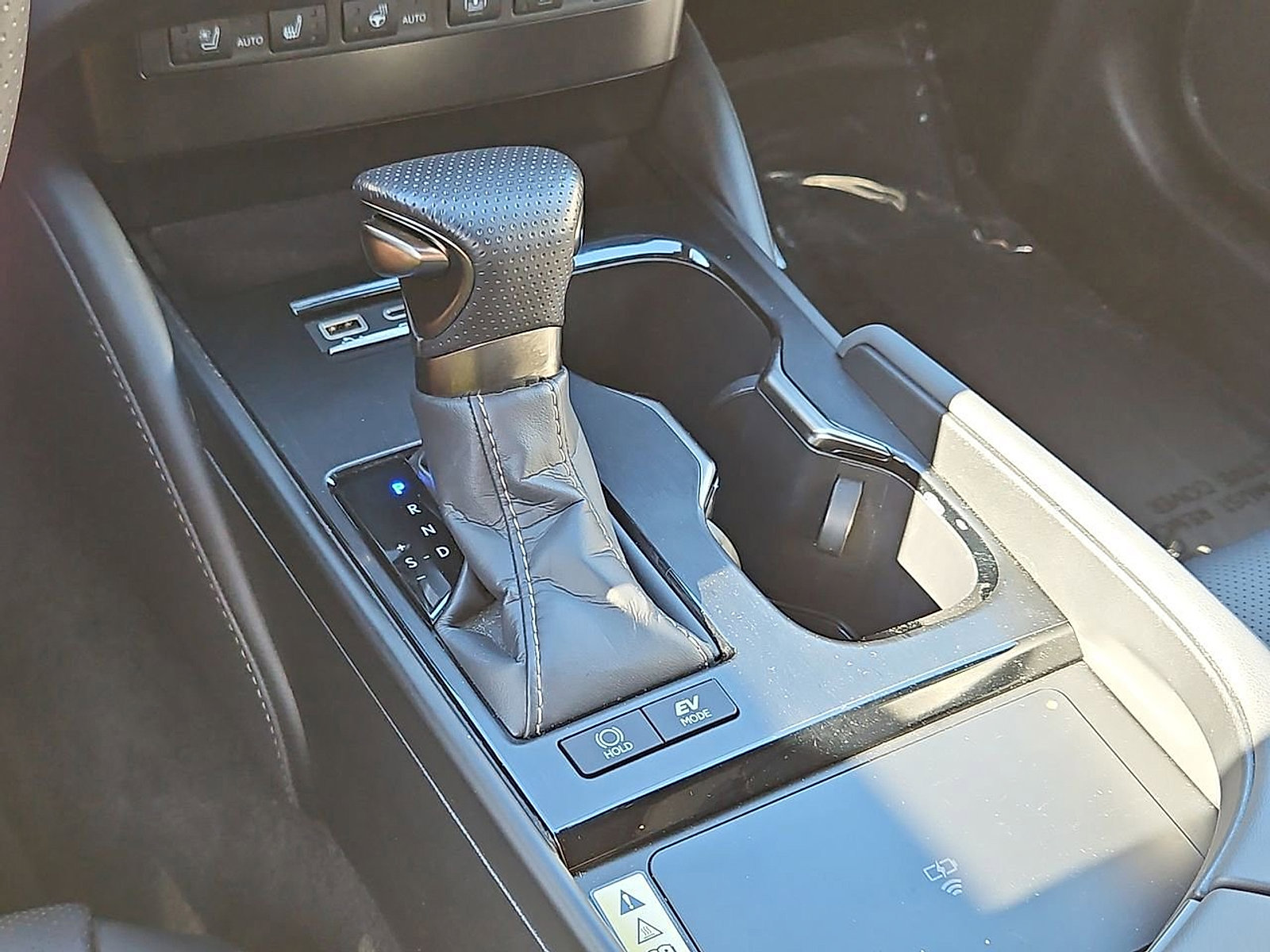 Certified 2024 Lexus ES 300h F Sport image 29