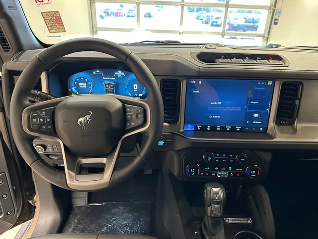 New 2026 Ford Bronco Outer Banks w/ Sasquatch Package AWD/4WD image 10