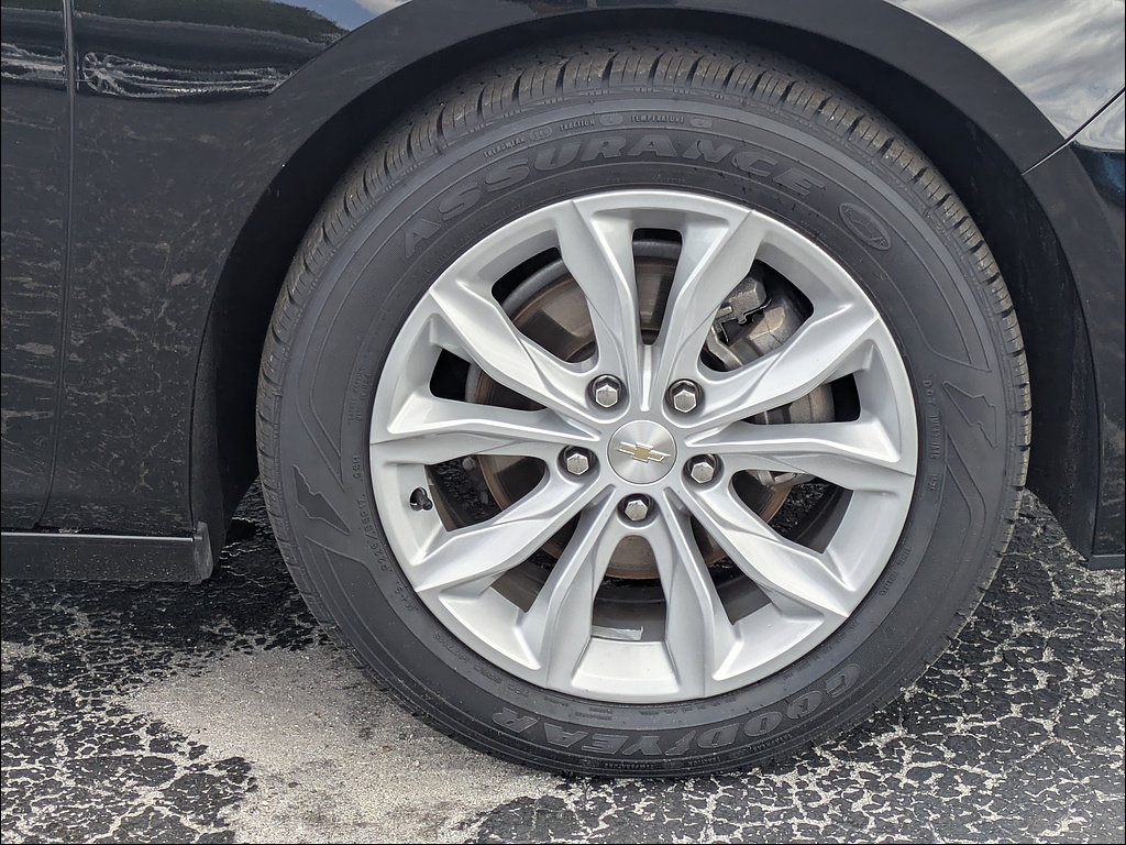 Used 2025 Chevrolet Malibu LT FWD image 13
